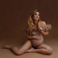 Newborn and Maternity Photographer Axela Frank #12