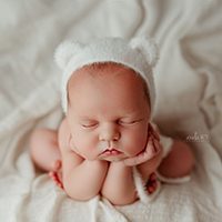 Newborn and Maternity Photographer Axela Frank #3