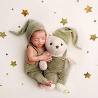 Newborn Photographer Paola Aldewliy #2